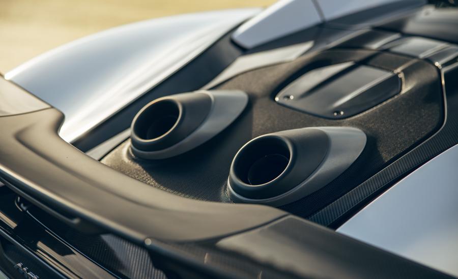 Детали экстерьера McLaren 600LT Spider 2019 года  (NA) (фото 24 из 41)